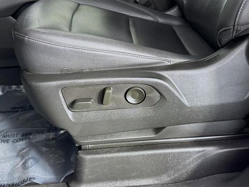 Certified 2023 Chevrolet Suburban LT image 19
