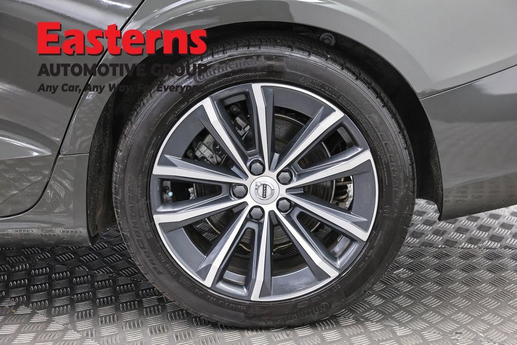 Used 2022 Volvo S60 B5 Inscription AWD/4WD image 34