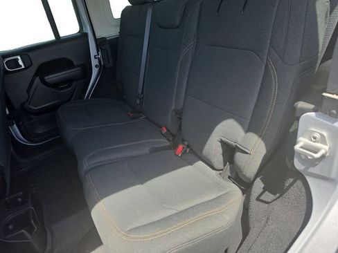 Used 2024 Jeep Wrangler Unlimited Sport AWD/4WD image 15