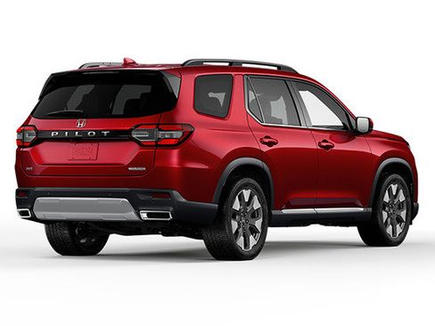 New 2026 Honda Pilot Touring image 2