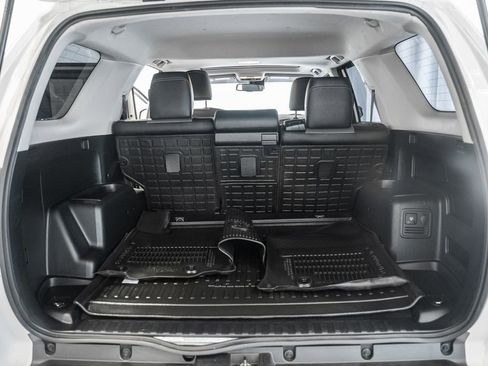 Used 2023 Toyota 4Runner SR5 Premium w/ Moonroof Package RWD image 7