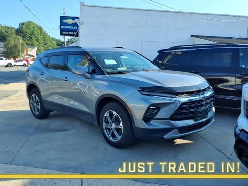 Used 2024 Chevrolet Blazer LT w/ Convenience Package FWD image 1