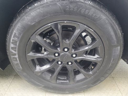 Used 2020 Chevrolet Equinox LT w/ Driver Convenience Package image 31