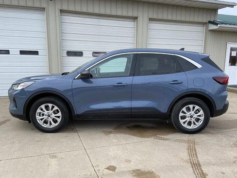 Used 2023 Ford Escape Active image 4
