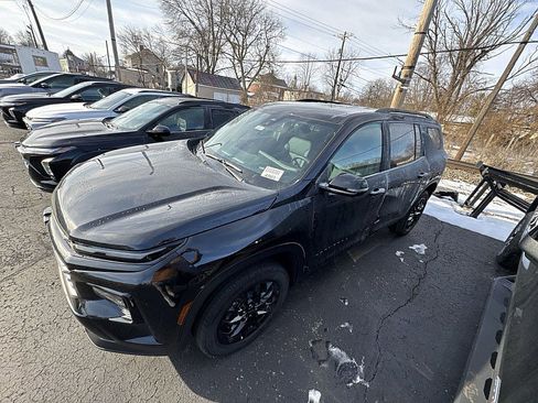 New 2026 Chevrolet Traverse LT w/ Midnight/Sport Edition image 2