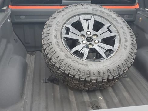 Certified 2020 Chevrolet Colorado ZR2 w/ ZR2 Dusk Special Edition AWD/4WD image 7