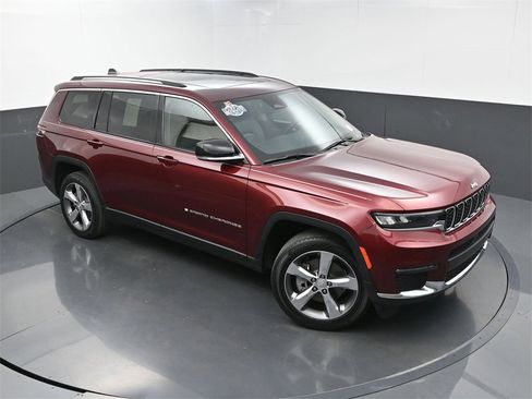 Used 2021 Jeep Grand Cherokee L Limited image 40