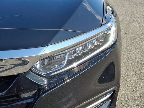Used 2019 Honda Accord EX image 10