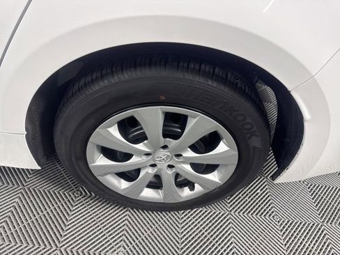 Used 2024 Toyota Corolla LE image 12