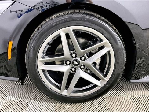 New 2026 Ford Mustang Coupe image 9