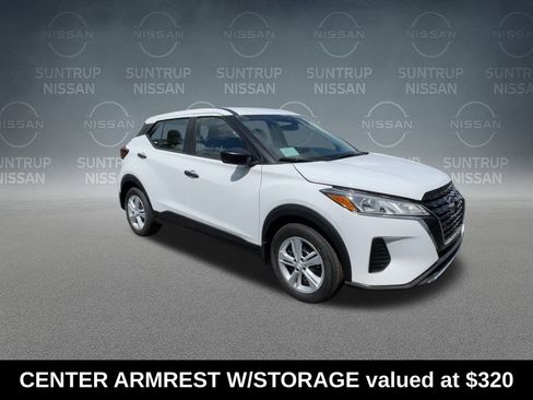 Used 2025 Nissan Kicks Play S FWD image 2