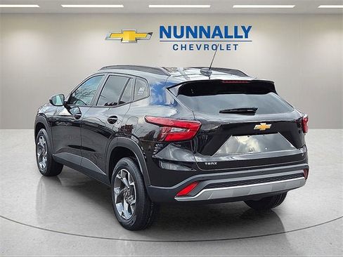 New 2026 Chevrolet Trax LT w/ Driver Confidence Package image 3