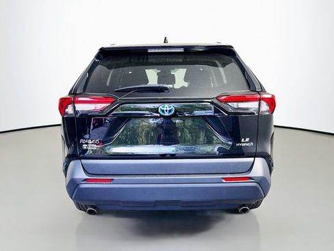 Used 2024 Toyota RAV4 LE AWD/4WD image 5