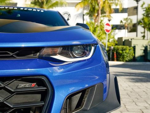 Used 2019 Chevrolet Camaro ZL1 image 43