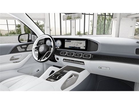 New 2026 Mercedes-Benz Maybach GLS 600 4MATIC image 6