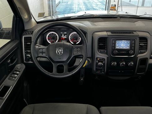 Used 2016 RAM 1500 Express w/ Popular Equipment Group AWD/4WD image 10
