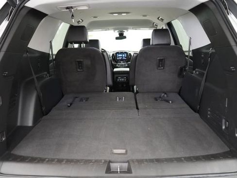 Used 2020 Chevrolet Traverse RS image 60