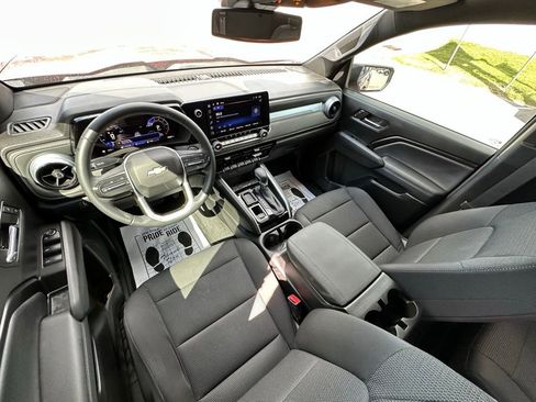 Used 2024 Chevrolet Colorado LT w/ LT Convenience Package II image 20