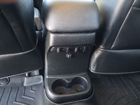 Used 2017 Jeep Wrangler Unlimited Sahara w/ Max Tow Package image 18