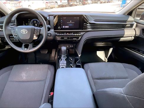 Used 2025 Toyota Camry LE w/ Convenience Package FWD image 15
