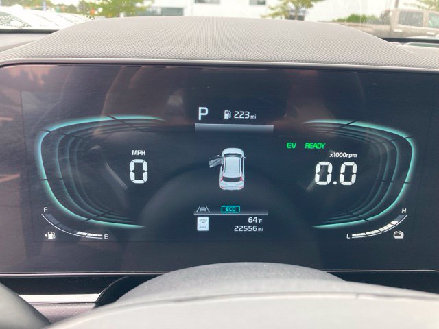 Used 2024 Kia Niro EX w/ EX Cold Weather Package FWD image 28