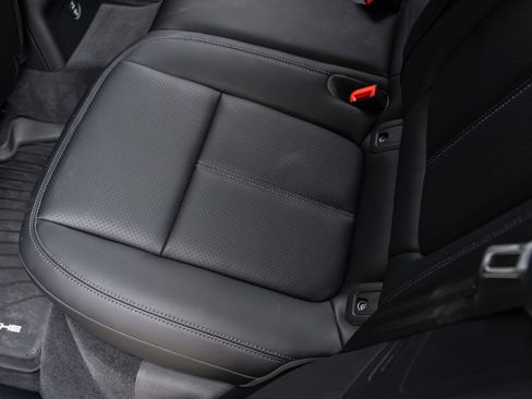 Certified 2026 Porsche Macan AWD/4WD image 35