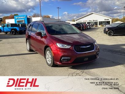 Used 2022 Chrysler Pacifica Touring-L