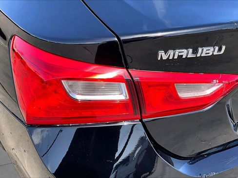 Used 2022 Chevrolet Malibu LS FWD image 29
