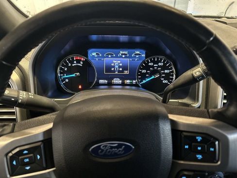 Used 2021 Ford F350 Platinum w/ Tremor Off-Road Package image 16