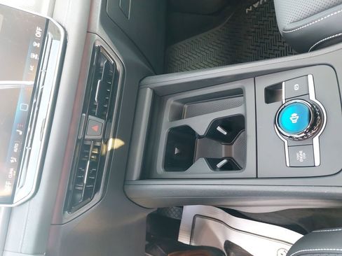 New 2026 Volkswagen Tiguan SE AWD/4WD image 21