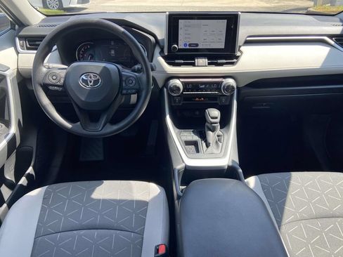 Used 2025 Toyota RAV4 XLE w/ Convenience Package FWD image 10