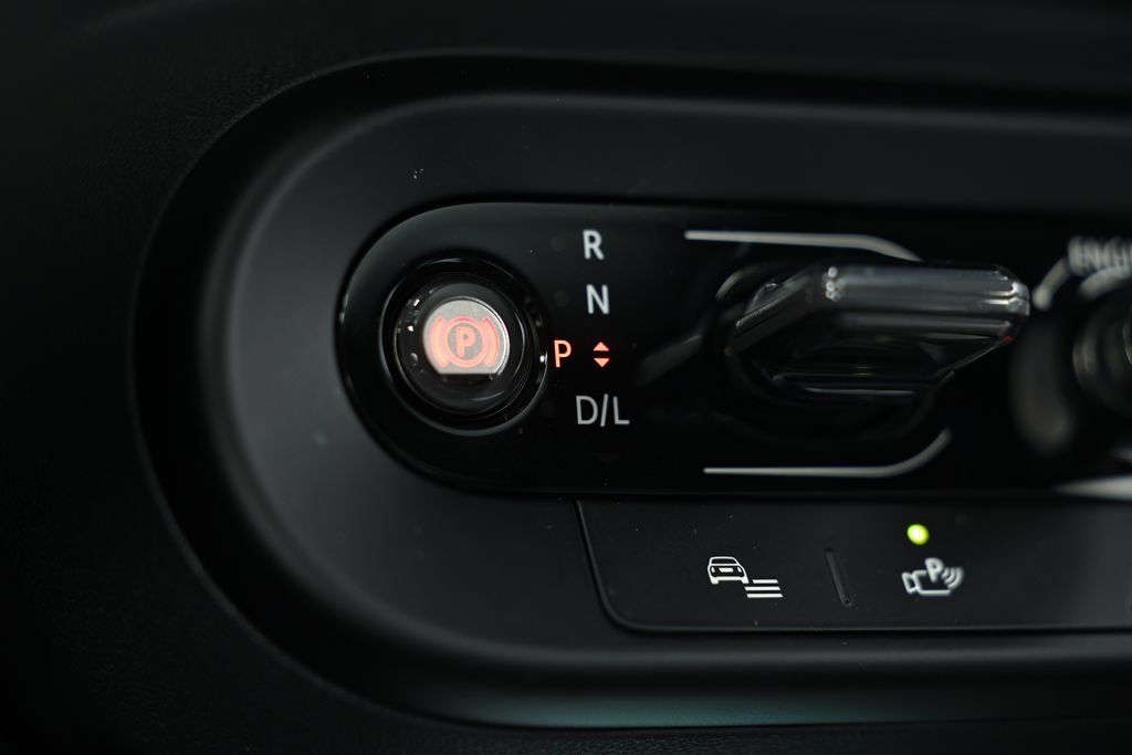 New 2026 MINI Cooper 2-Door Hardtop FWD image 36
