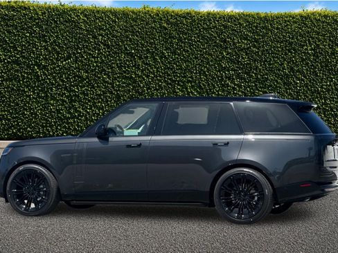 New 2026 Land Rover Range Rover Long Wheelbase SE AWD/4WD image 3