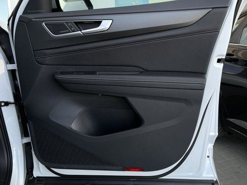 New 2025 Volkswagen Atlas Cross Sport SEL Premium R-Line image 19