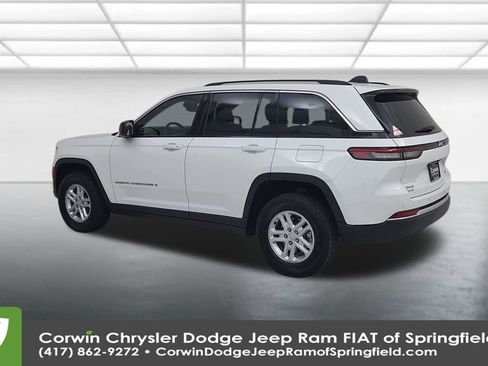 Certified 2023 Jeep Grand Cherokee Laredo w/ Luxury Tech Group I image 10