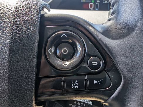 Used 2022 Toyota Prius Prime XLE FWD image 27