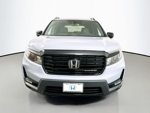 Used 2024 Honda Passport Black Edition image 2