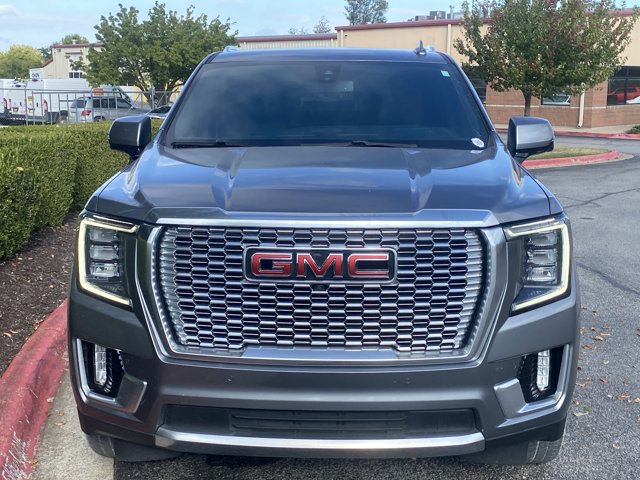 Used 2022 GMC Yukon XL Denali AWD/4WD image 12