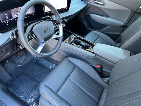 New 2026 Audi Q3 quattro 2.0T AWD/4WD image 9
