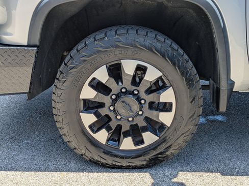 Used 2020 Chevrolet Silverado 2500 Custom w/ Custom Value Package AWD/4WD image 30