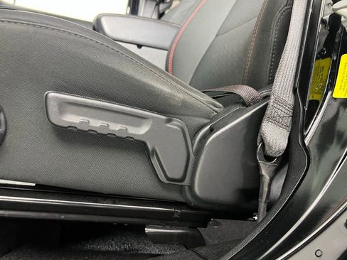 Used 2021 Jeep Wrangler Unlimited Rubicon image 24