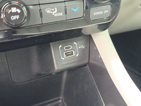 Certified 2022 Jeep Compass Latitude w/ Convenience Group FWD image 22