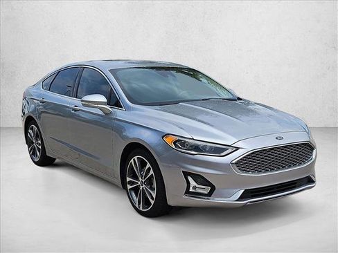 Used 2020 Ford Fusion Titanium AWD/4WD image 3