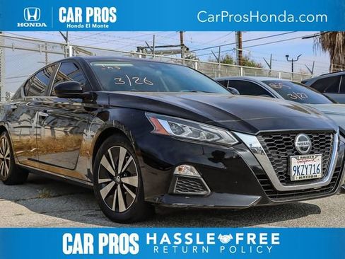 Used 2022 Nissan Altima 2.5 SV image 1