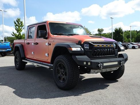 Used 2022 Jeep Gladiator Mojave w/ Cold Weather Group AWD/4WD image 3