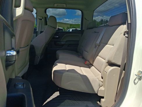 Used 2015 Chevrolet Silverado 1500 LT w/ LT Convenience Package AWD/4WD image 10