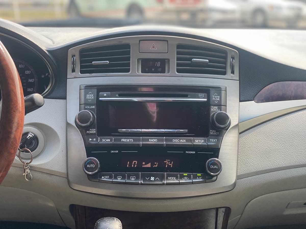 Used 2011 Toyota Avalon FWD image 14