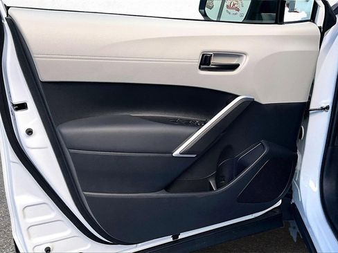 New 2026 Toyota Corolla Cross L image 17