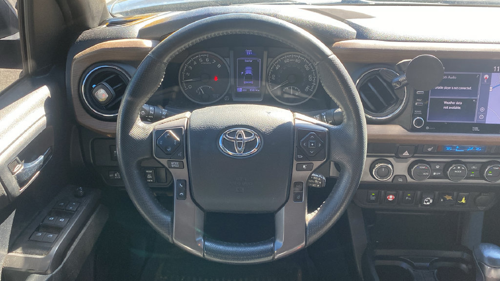 Used 2020 Toyota Tacoma TRD Off-Road w/ TRD Premium Off Road Package AWD/4WD image 23