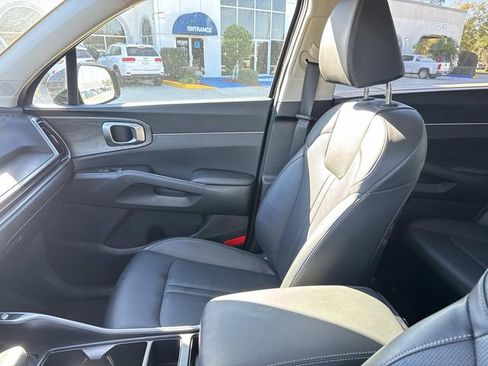 Used 2025 Kia Sorento X-Line EX AWD/4WD image 36